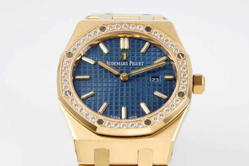 Royal Oak Ladies 67651 33mm Dia YG/YG Blue ZF Swiss Qtz
