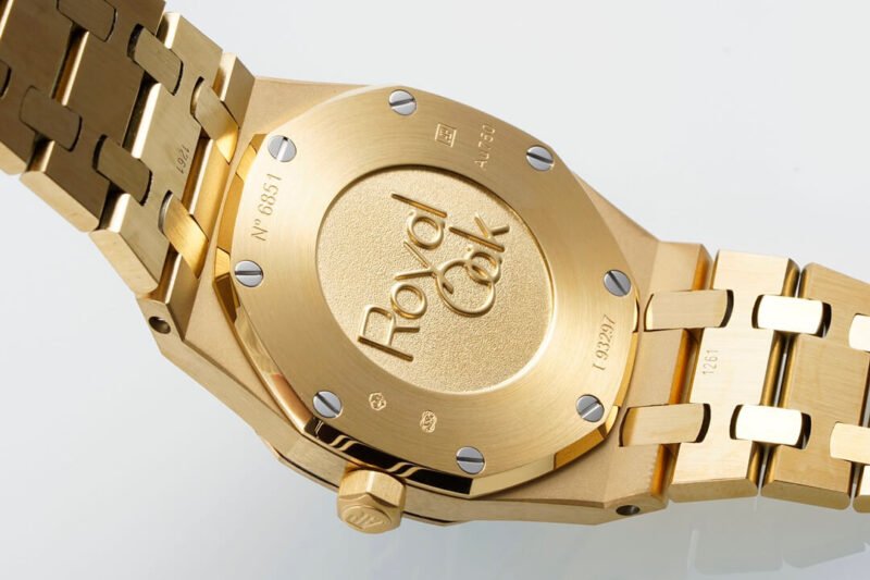 Royal Oak Ladies 67651 33mm Dia YG/YG Blue ZF Swiss Qtz